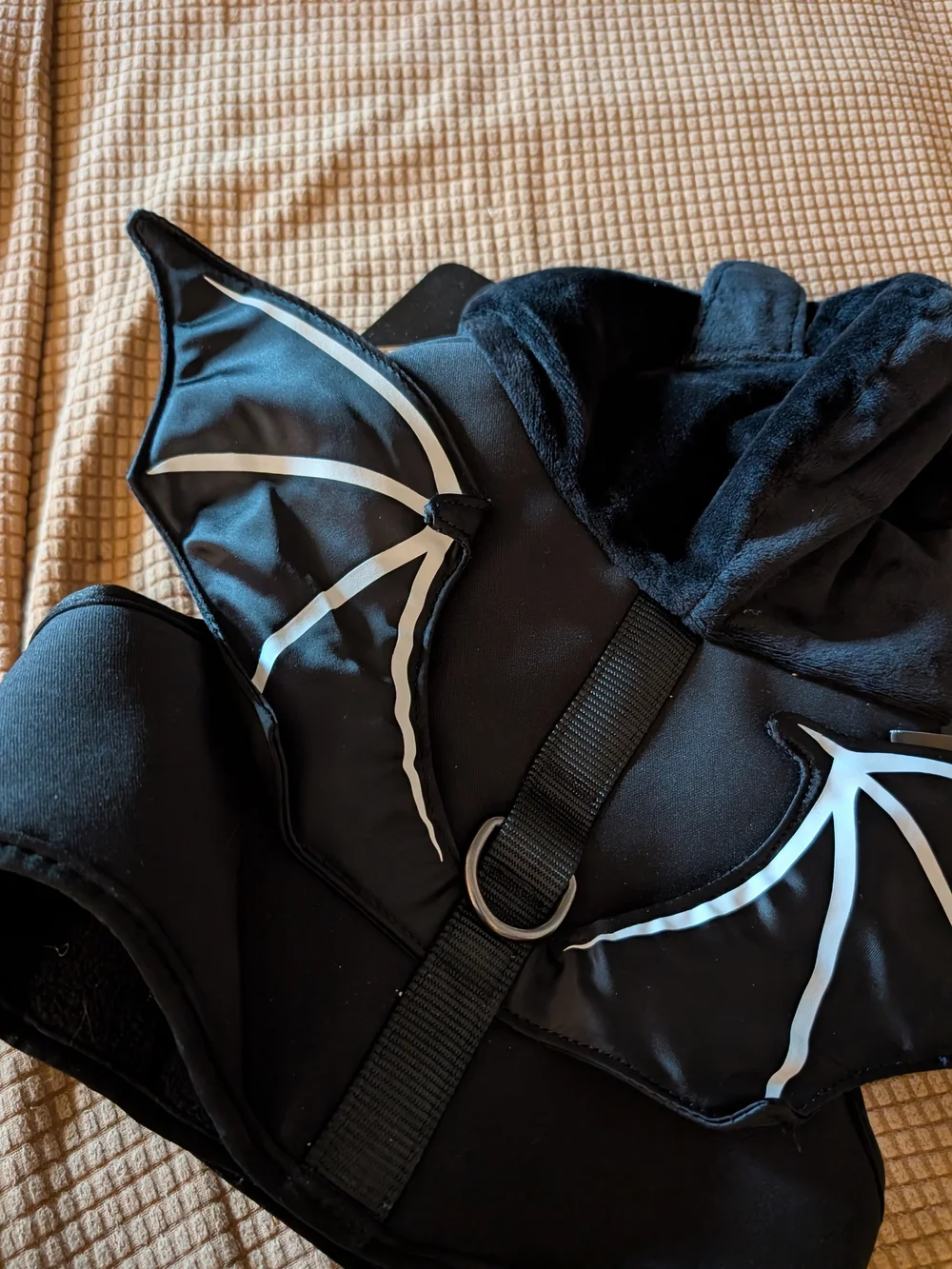 NWT Thrills & Chills- Black Reflective Bat Wing Dog Harness
